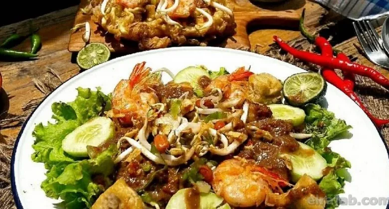 Lapar Setelah Jelajah Wonogiri? Ini Dia 12 Kuliner Khas yang Wajib Kamu Cicipi (Dijamin Ketagihan!)