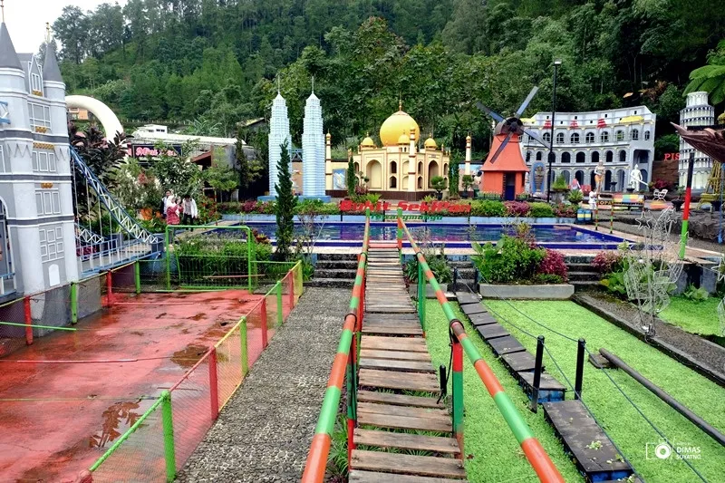 Misteri di Balik Keindahan! 5 Candi Kuno Soloraya yang Wajib Dikunjungi Pencari Ketenangan Batin