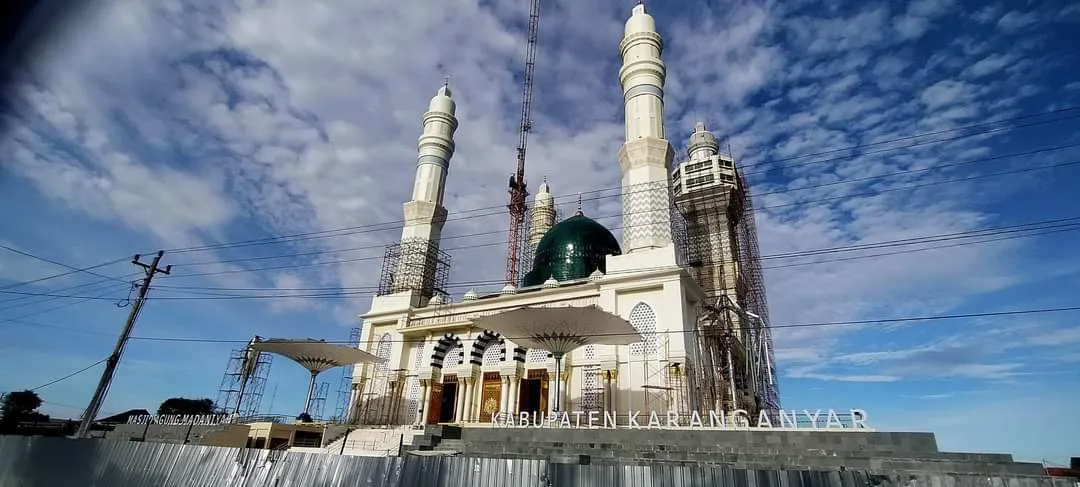 Panduan Lengkap Wisata Religi Karanganyar: Rute Terbaik, Akomodasi Nyaman, dan Tips Anti-Nyasar!