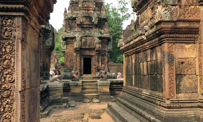 Terkuak! Rahasia Kuno Candi Sukuh: Destinasi Spiritual Paling Instagramable di Karanganyar?