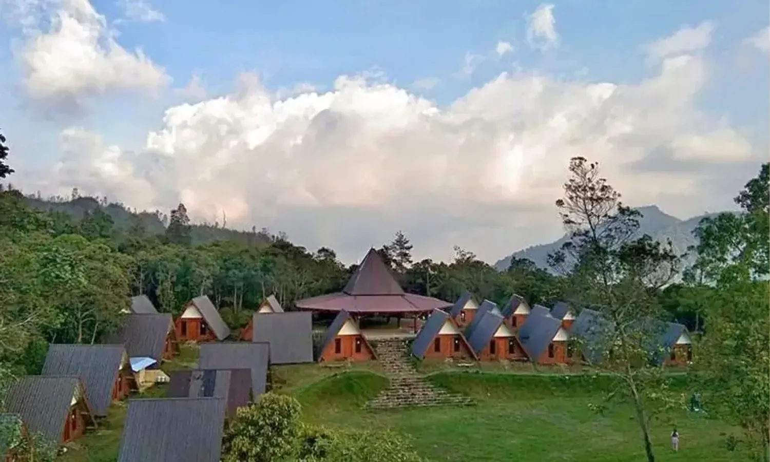 Bocoran! Penginapan Terbaik di Tawangmangu: Dari Vila Mewah Sampai Glamping Estetik