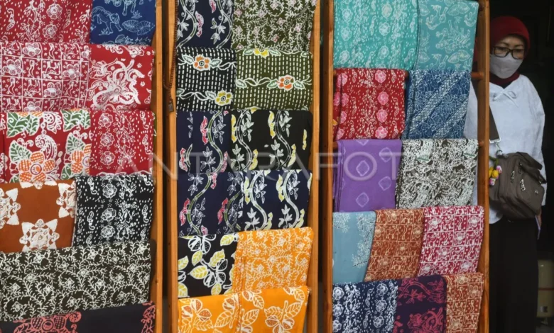 Lupakan Nonton Saja! Rasakan Sendiri Sensasi Membatik di Pusat Edukasi Batik Soloraya (Dijamin Ketagihan!)