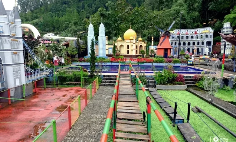 Misteri di Balik Keindahan! 5 Candi Kuno Soloraya yang Wajib Dikunjungi Pencari Ketenangan Batin