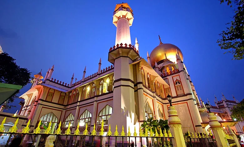 Pesona Arsitektur Islam Modern: Menjelajahi Keindahan Masjid Agung Karanganyar yang Megah dan Instagramable