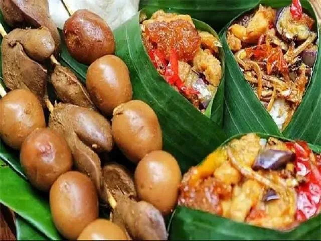 Wajib Coba! 10 Kuliner Kaki Lima Jawa Tengah yang Murah Meriah Tapi Bikin Nagih