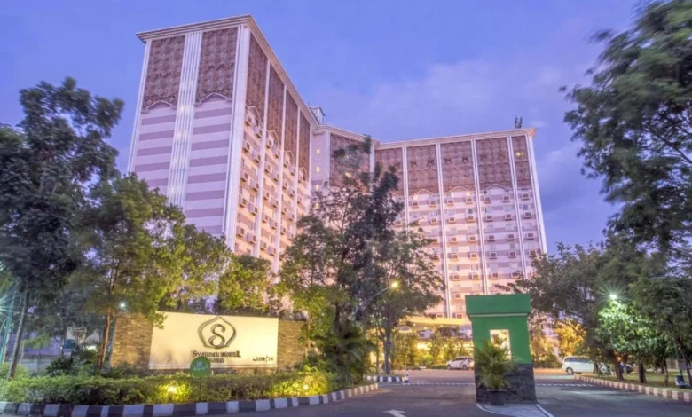 Hotel Syariah vs. Konvensional di Solo: Mana yang Lebih Cocok untuk Anda? Bongkar Mitosnya!