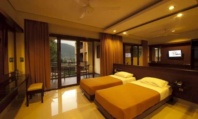 Mimpi Liburan Mewah Jadi Nyata! Hotel Tawangmangu Private Pool Murah Tapi Nggak Murahan?