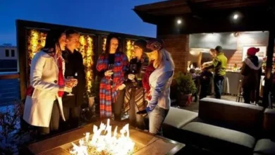 Pesta BBQ Malam Hari di Samping Private Pool? Ini Dia Hotel Tawangmangu yang Sediakan!