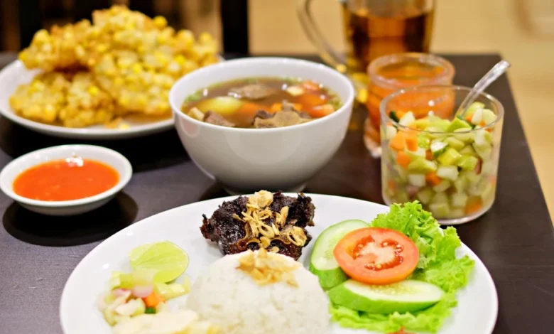 Wajib Coba! 7 Kuliner Khas Kamuning yang Bikin Lidah Bergoyang Setelah Wisata!