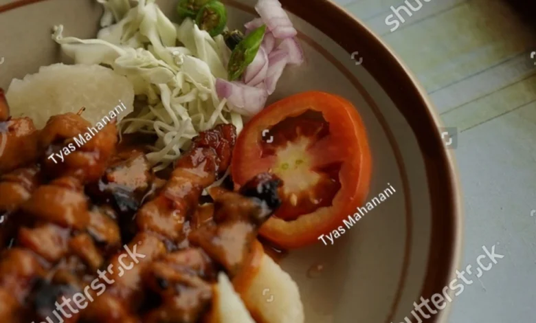 Bongkar Rahasia Dapur "Sate Terkenal Tawangmangu": Proses Bakar Sate yang Bikin Empuk dan Meresap Sempurna!
