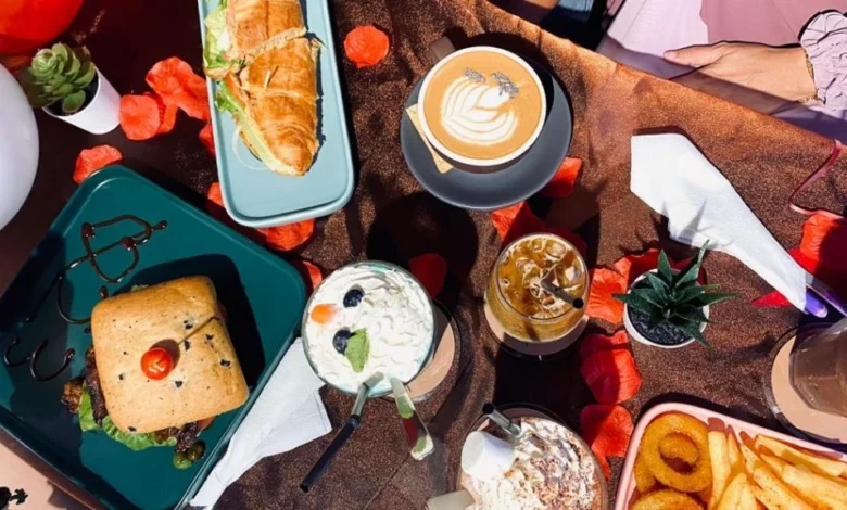 Bukan Cuma Kopi! Jelajahi Menu Unik & Jajanan Khas di Cafe-Cafe Tawangmangu yang Bikin Nagih!